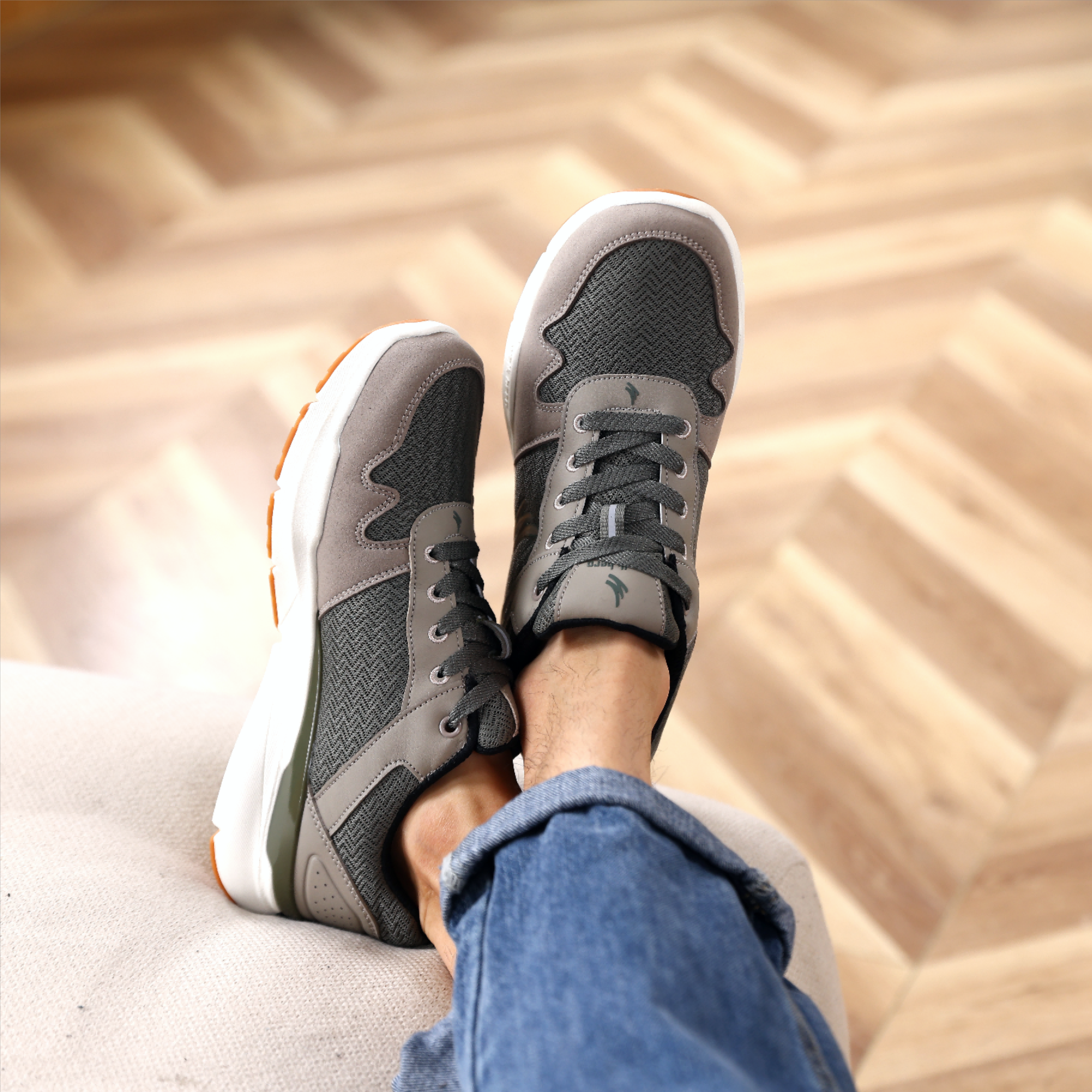 How to Break in New Shoes Without Hurting Your Feet: A Complete Guide