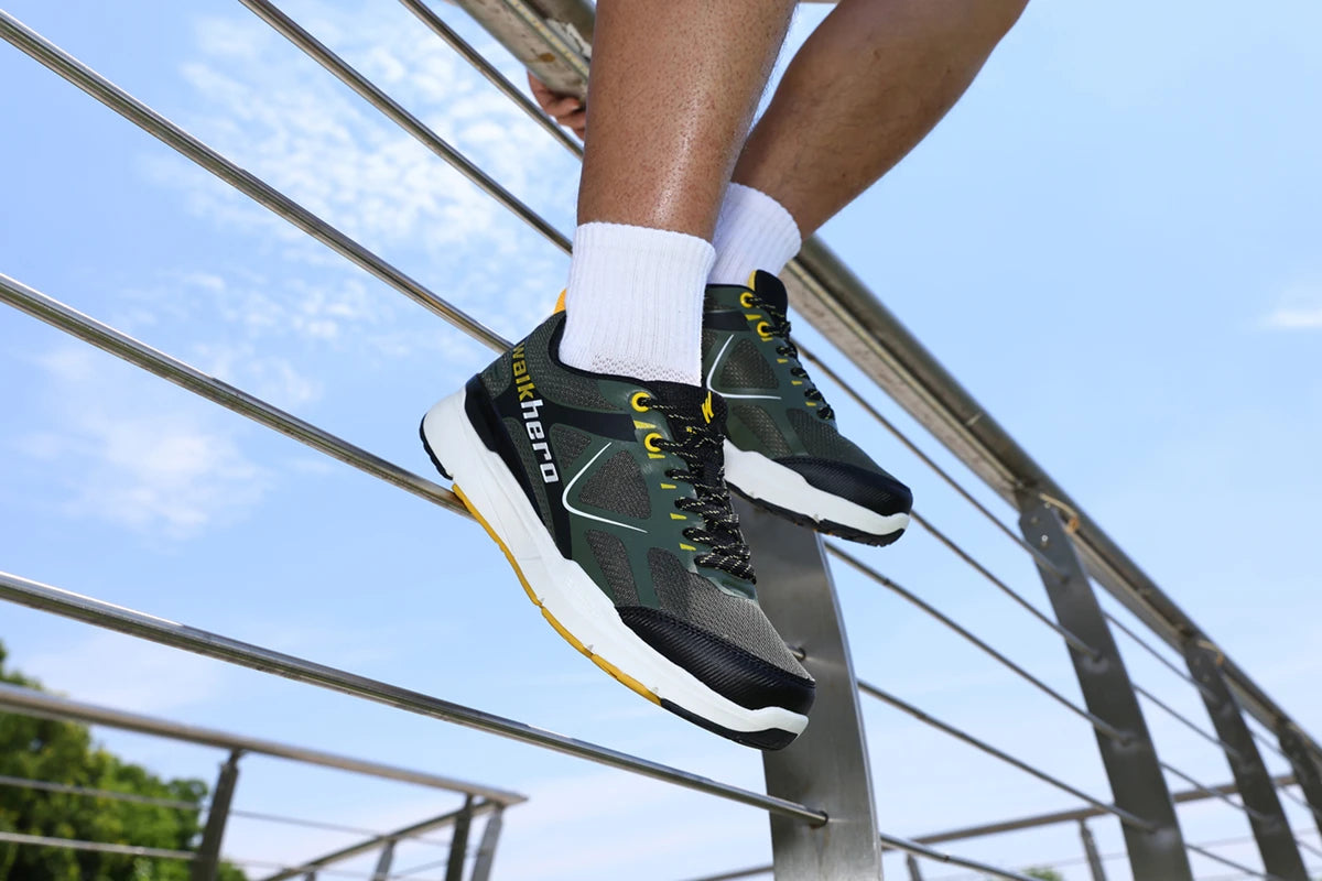 Comfortable men’s walking shoes for bunion pain